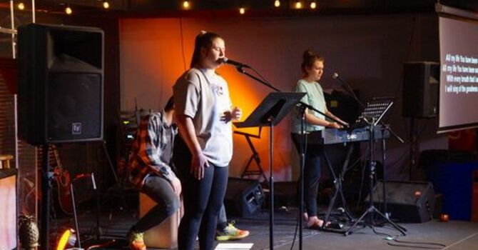 EDGE STUDENT MINISTRY