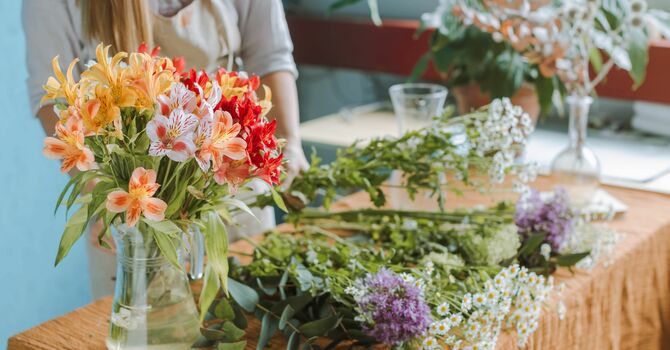 Women's Ministry Flower Event with Ginger Gardens