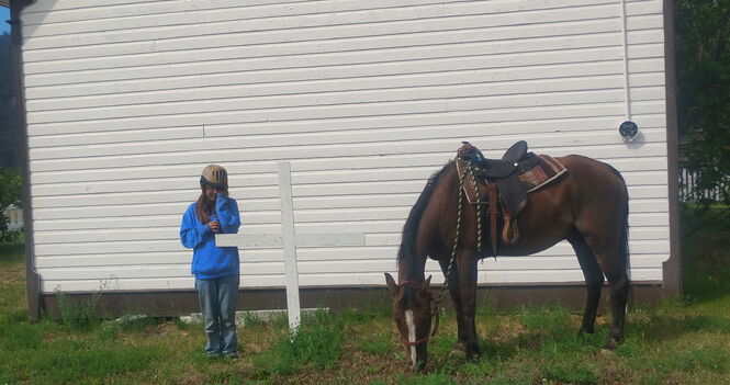 Youth horse program at Shulus 