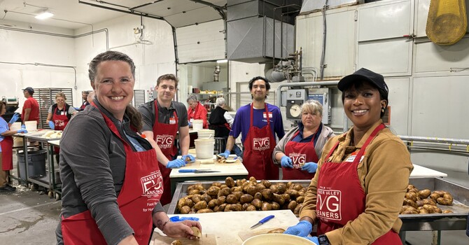 We love having staff teams volunteer with us!