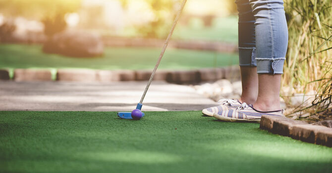 Church mini-golf tour outing
