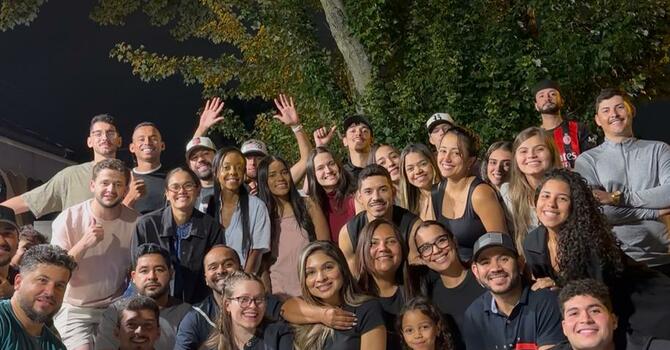 Small Group Jovens 