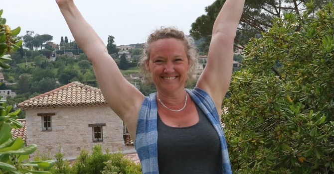 Pamela Robertson image