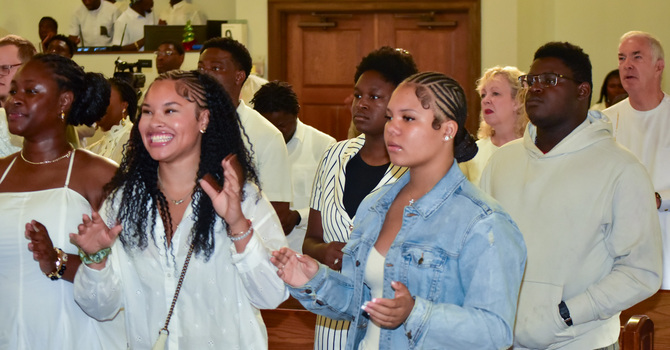 Sunday Amazing Worship