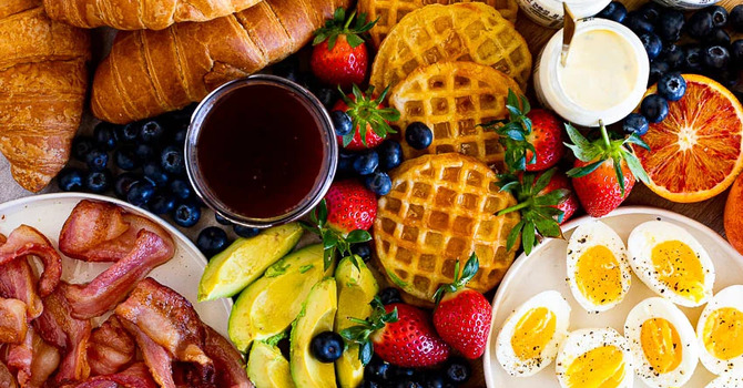 MEN'S BREAKFAST