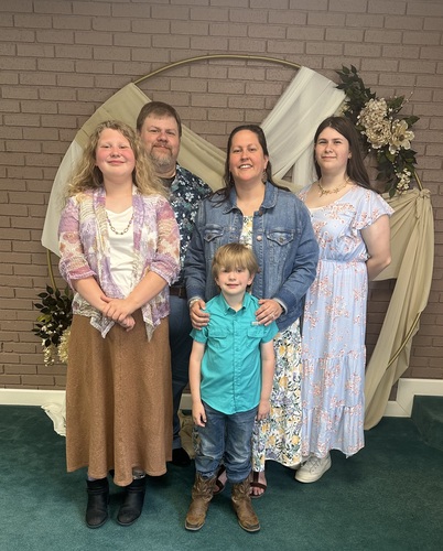 Pastors Michael & Kristle Messer