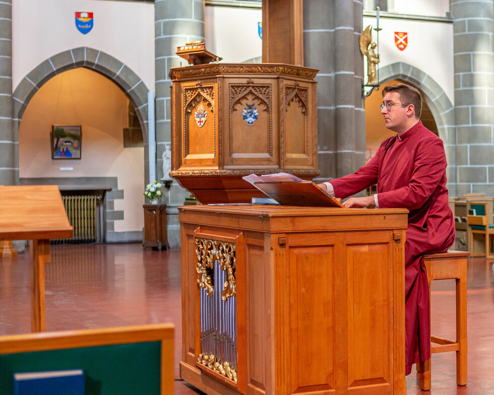 Slideshow image