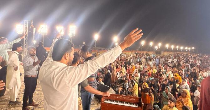 5,000 Gather in Karachi as 25 Pastors Unite for Revival image