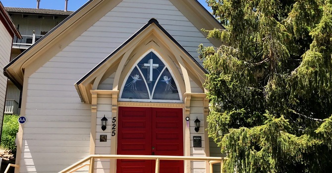 SHARING STORIES OF THE CHAPEL