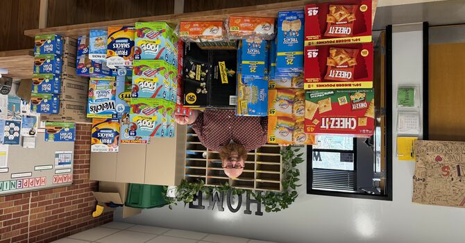 Helping Howe School image