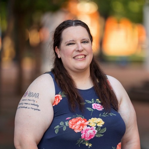 CARRIE LEE FARNHAM