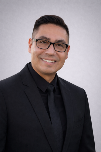 Rev. Robert  Flores 